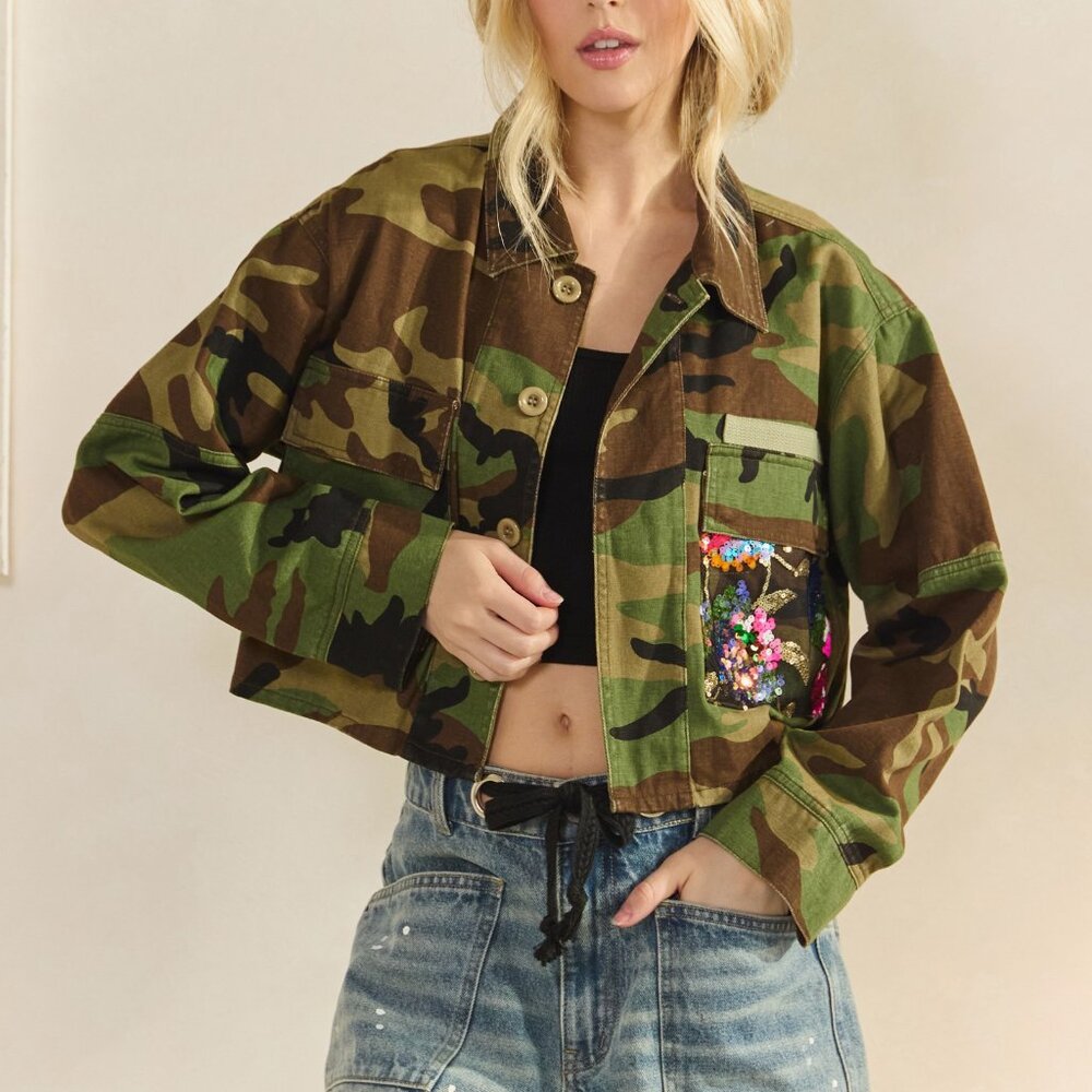 new VEVERET CAMOUFLAGE denim jacket sequins accent floral back SM-3X embellished - Picture 3 of 7